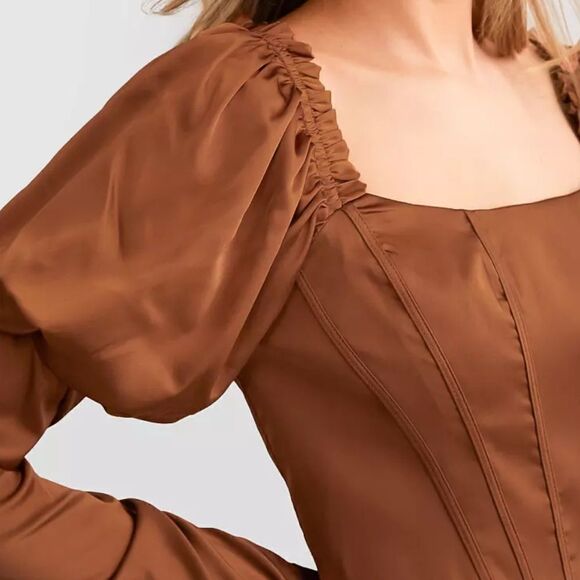 Papermoon Buckle Puff Sleeve Satin Copper Corset Cropped Top M NWT $43 - Picture 7 of 9